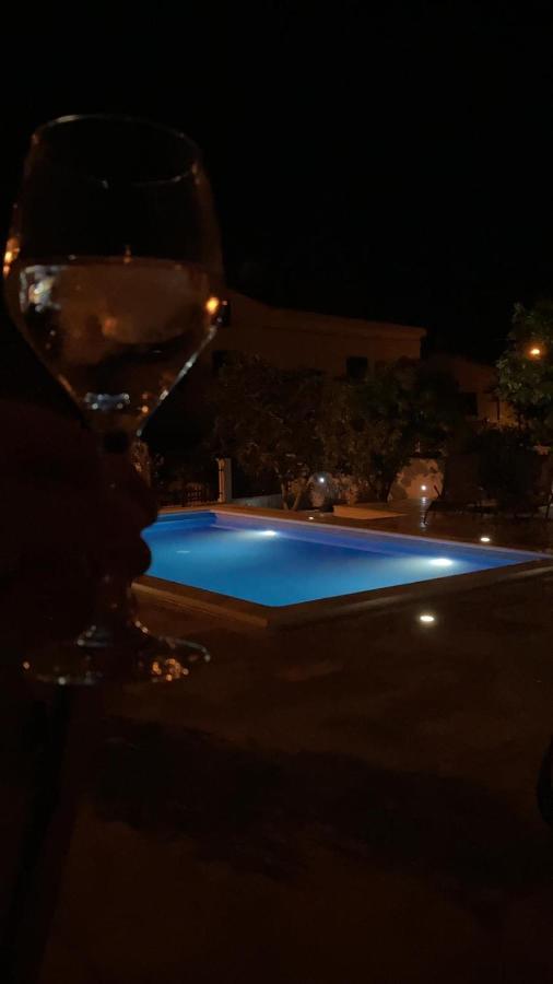Villa Vlatino à Seget Vranjica Extérieur photo