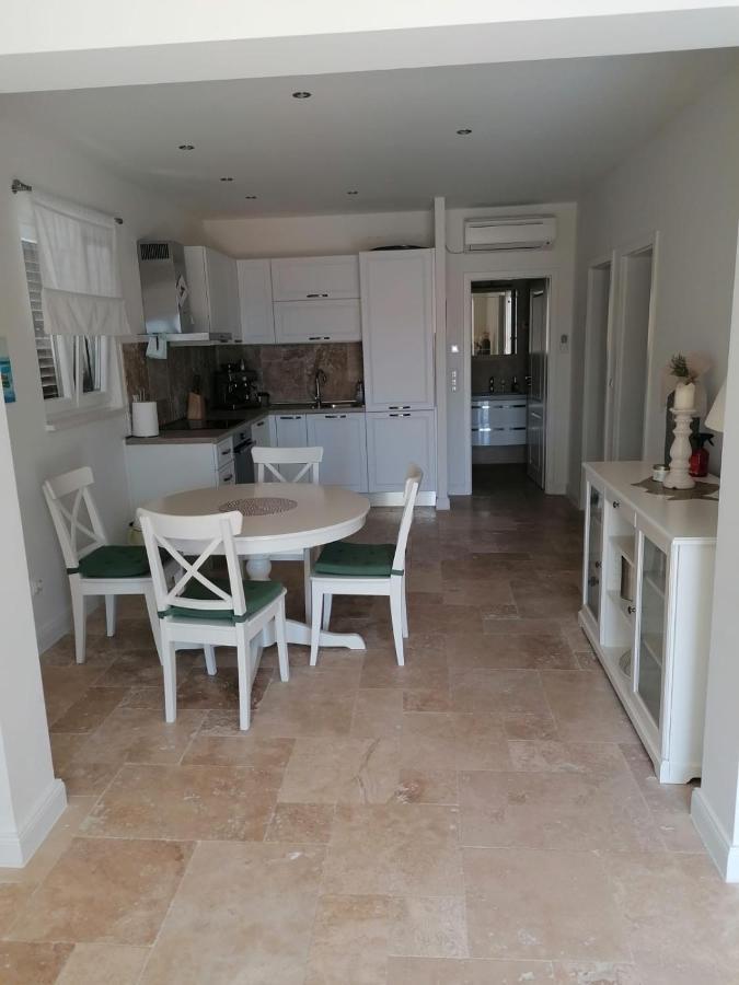 Villa Vlatino à Seget Vranjica Extérieur photo