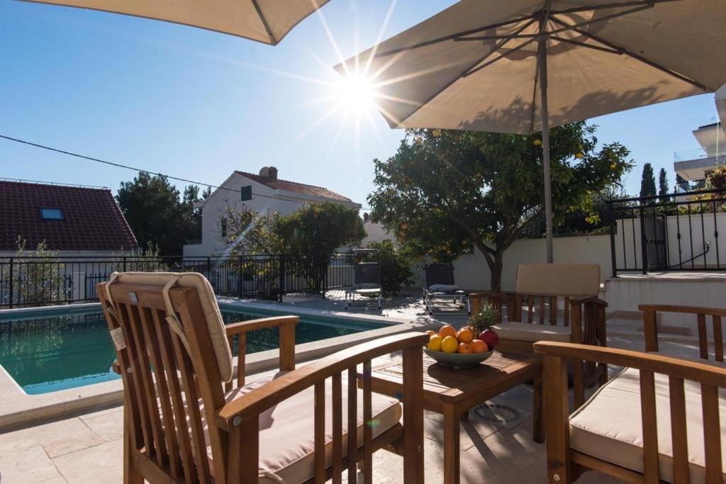 Villa Vlatino à Seget Vranjica Extérieur photo